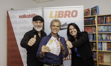 Volkshilfe und Libro: Unterstützung beim Schulstart mit Thomas Brezina