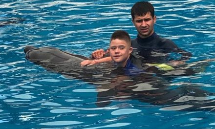 Charity-Aktion in Simmering: Delfintherapie für Justin