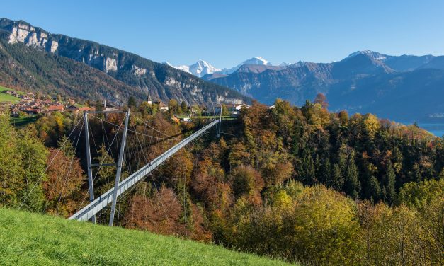 Hängebrücken in der Schweiz: über dem Abgrund wandern